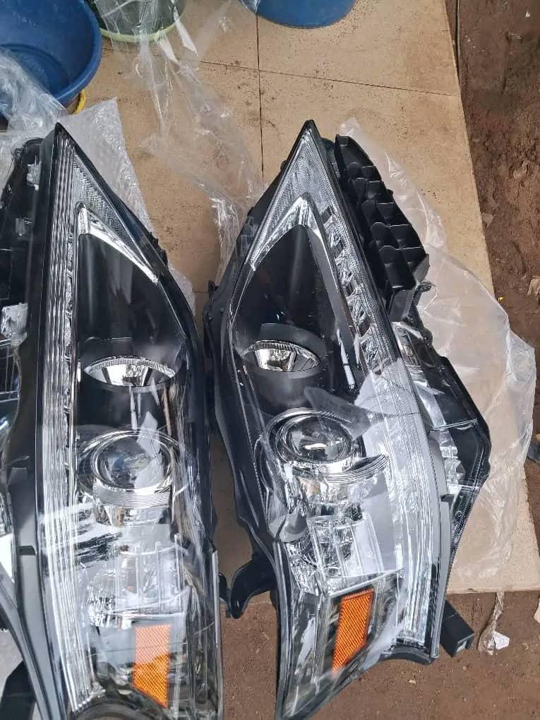 Headlight Lexus Rx350